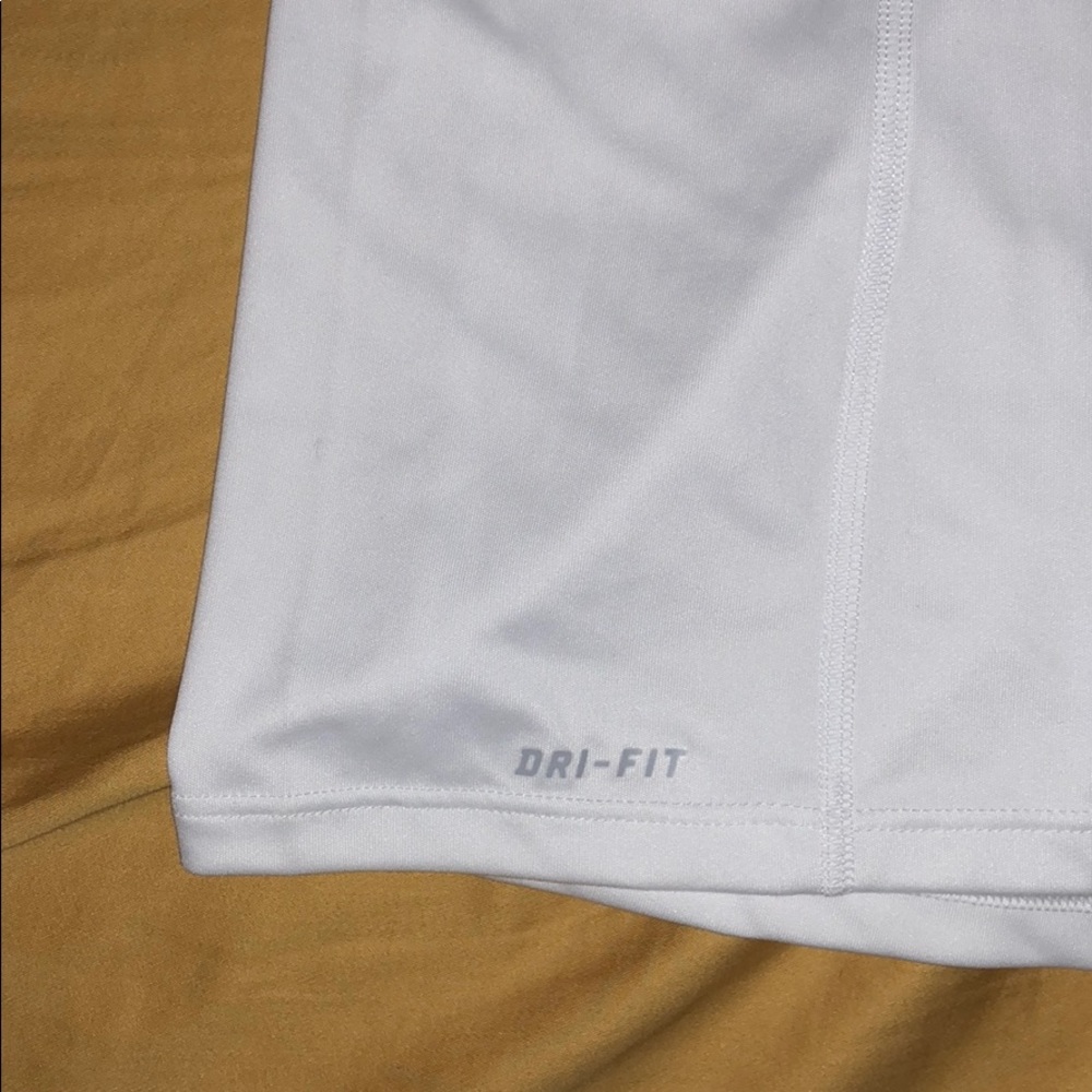 Nike - Picture 4 of 4